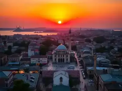 Sunset over Istanbul&rsquo;s skyline with iconic mosques.